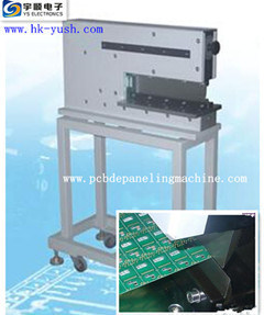 Le type aluminium de guillotine Pré-a marqué la machine de Singulation de panneau pour couper SMD